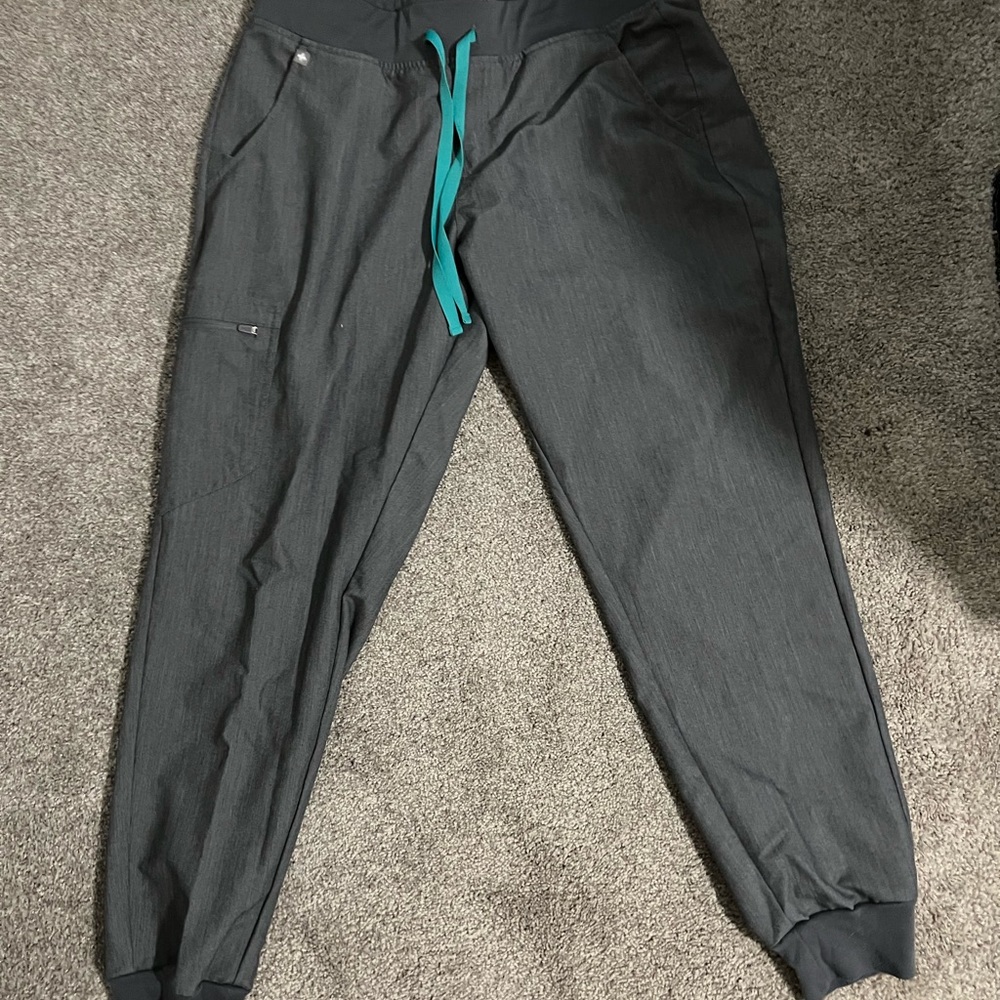 Figs Scrubs Grey